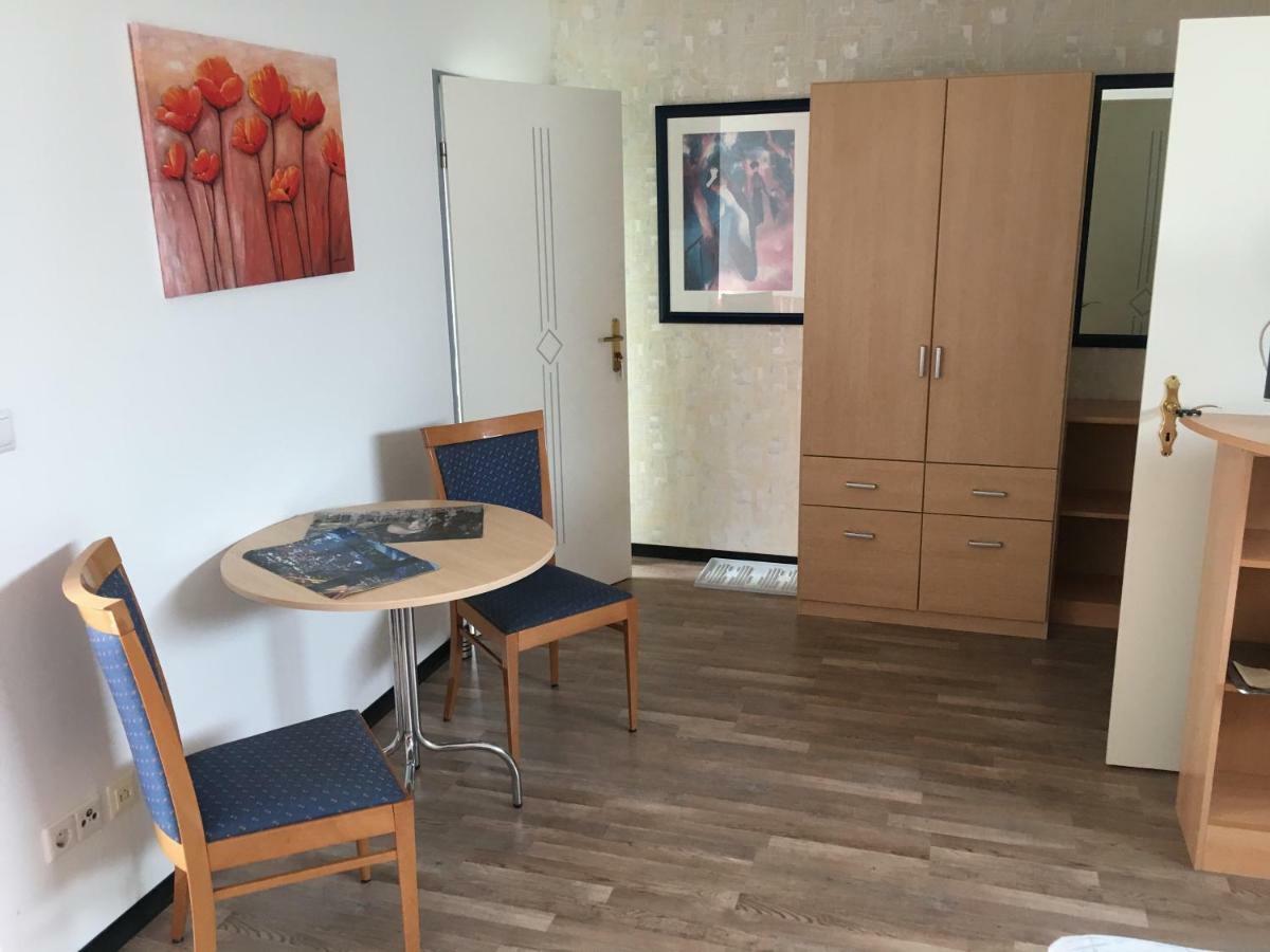 Hotel Gästezimmer Siminciuc Aquisgrana Esterno foto