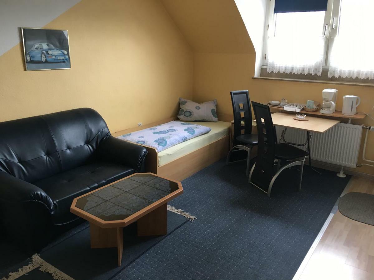 Hotel Gästezimmer Siminciuc Aquisgrana Esterno foto