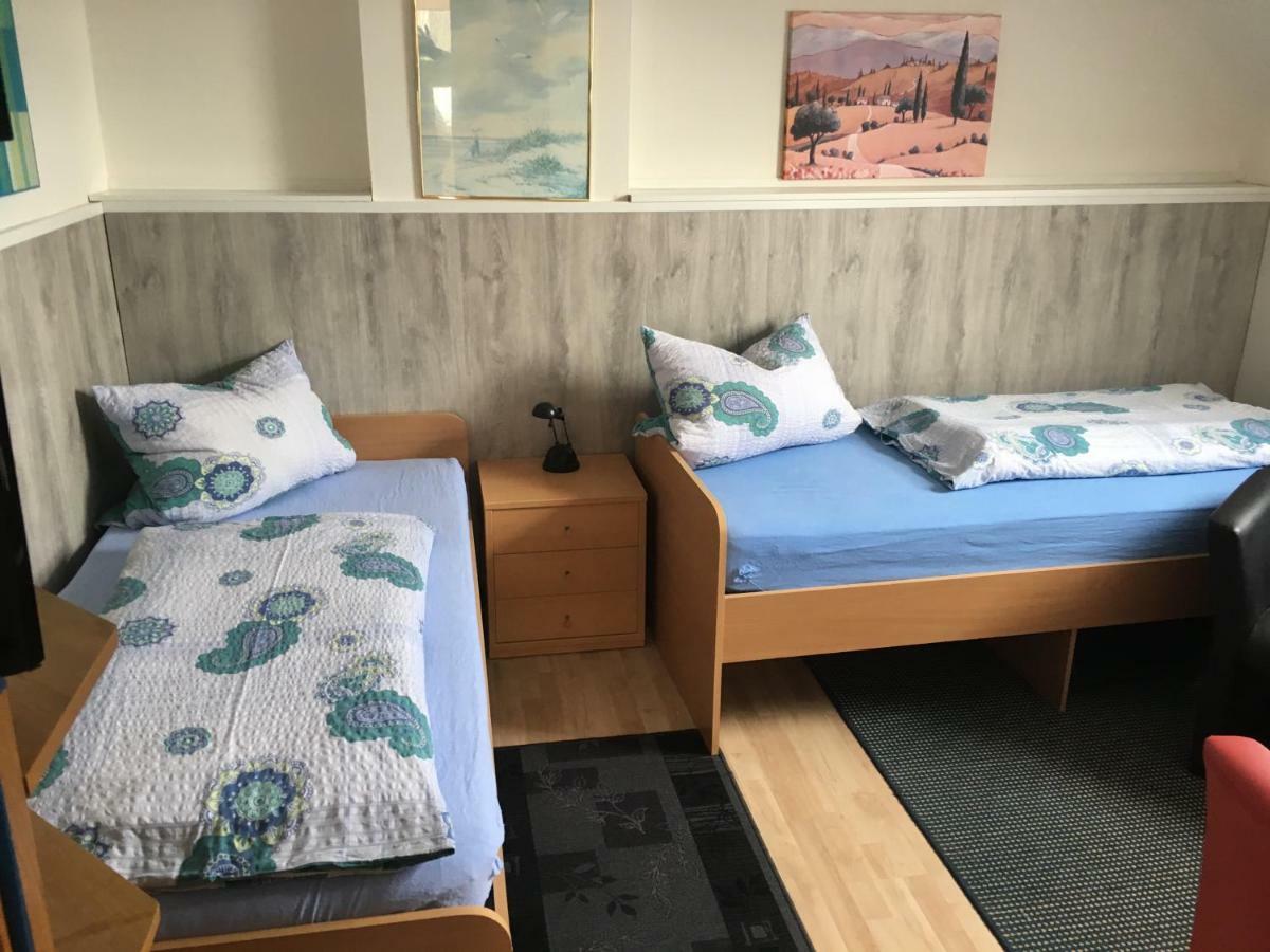 Hotel Gästezimmer Siminciuc Aquisgrana Esterno foto