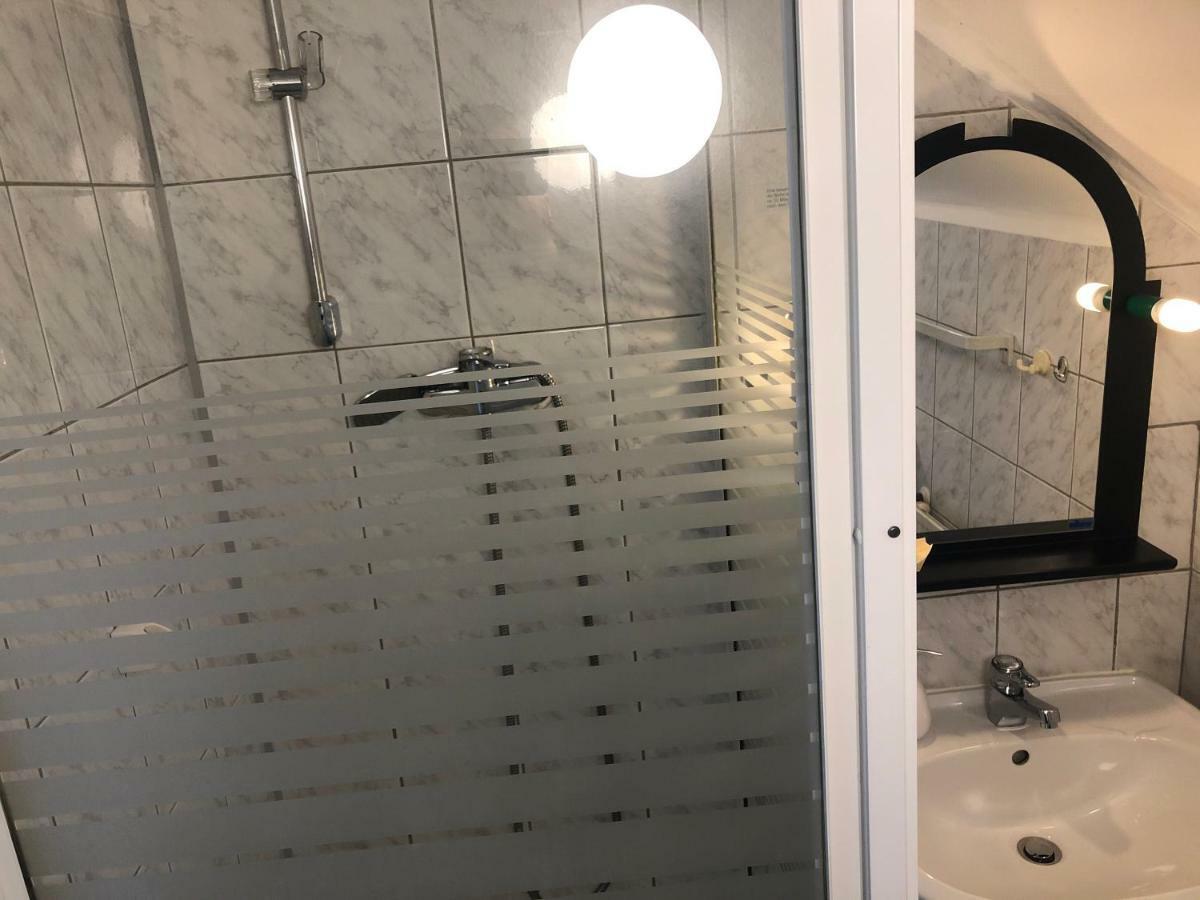 Hotel Gästezimmer Siminciuc Aquisgrana Esterno foto